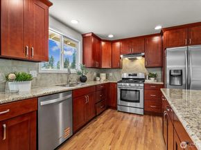 18711 64th Avenue W, Lynnwood WA 98037