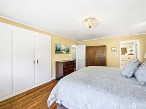 1637 Broadmoor Drive E, Seattle WA 98112