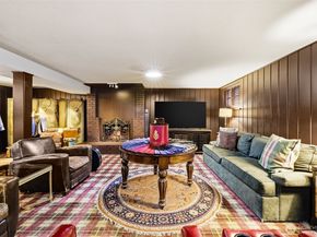 1637 Broadmoor Drive E, Seattle WA 98112