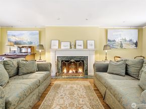 1637 Broadmoor Drive E, Seattle WA 98112