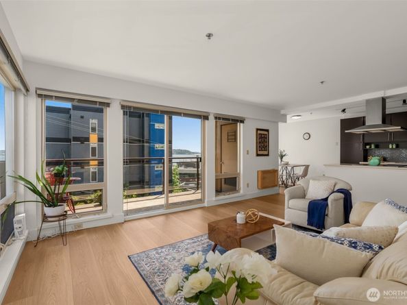 500 Fifth Avenue W 505, Seattle WA 98119