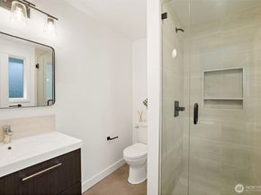 6900 131st Avenue SE, Bellevue WA 98006