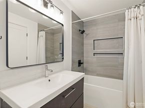 6900 131st Avenue SE, Bellevue WA 98006