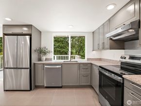6900 131st Avenue SE, Bellevue WA 98006