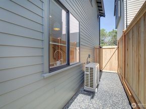 8319 25th Avenue NW, Seattle WA 98117