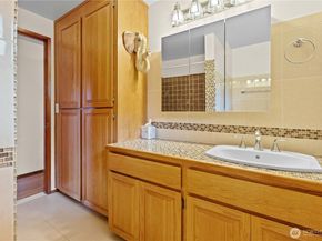 29015 15th Place S, Federal Way WA 98003