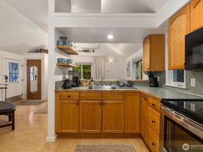 17800 185th Avenue NE, Woodinville WA 98072