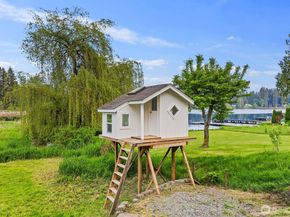 17800 185th Avenue NE, Woodinville WA 98072