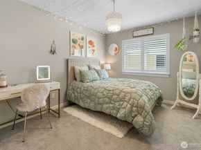 16627 37th Drive SE, Bothell WA 98012