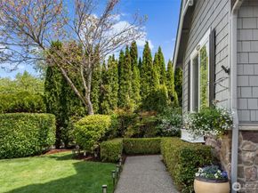 16627 37th Drive SE, Bothell WA 98012