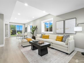 1006 4th Street W, Kirkland WA 98033