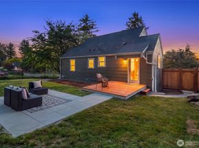 11429 Glendale Way S, Burien WA 98168