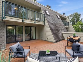 8851 166th Avenue NE D302, Redmond WA 98052