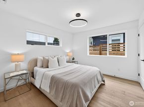 8512 15th Avenue NE, Seattle WA 98115