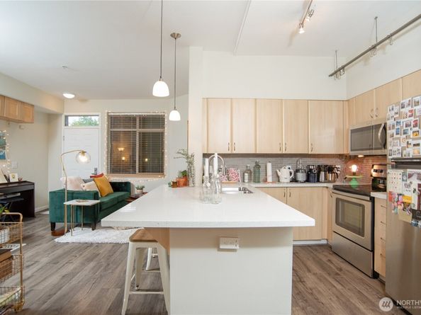 812 5th Avenue N 102, Seattle WA 98109