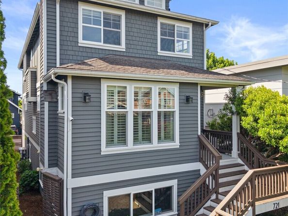 721 N 79th Street, Seattle WA 98103