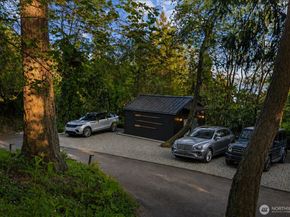 8097 W Mercer Way, Mercer Island WA 98040