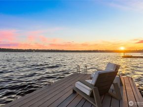8097 W Mercer Way, Mercer Island WA 98040