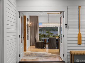 8097 W Mercer Way, Mercer Island WA 98040