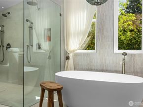 8097 W Mercer Way, Mercer Island WA 98040