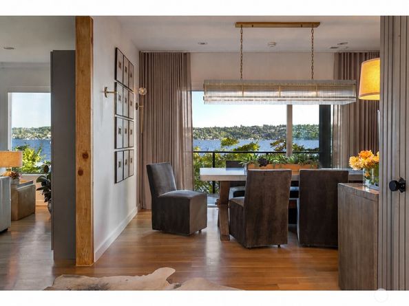 8097 W Mercer Way, Mercer Island WA 98040