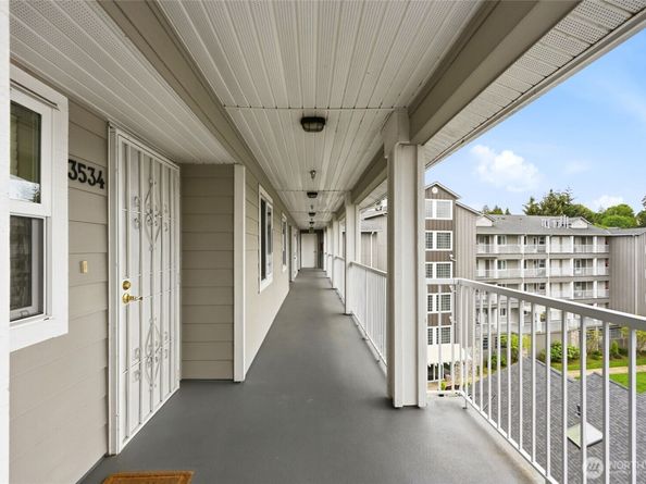 1318 37th Street 3534, Everett WA 98201