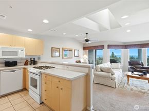 1318 37th Street 3534, Everett WA 98201