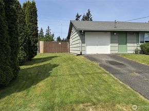 15735 SE 117th Avenue, Renton WA 98058