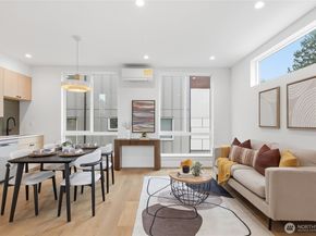 6223 9th Avenue NE, Seattle WA 98115