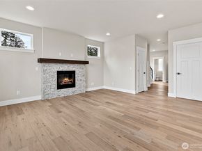 19129 Meridian Drive SE CW19, Bothell WA 98012