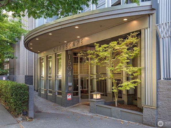 1504 Aurora Avenue N 210, Seattle WA 98109