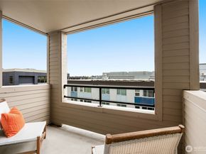 1504 Aurora Avenue N 210, Seattle WA 98109