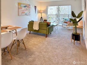 5834 NE 75th Street B202, Seattle WA 98115