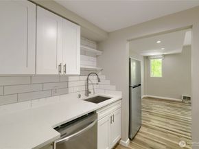 2700 4th Avenue 301, Seattle WA 98121