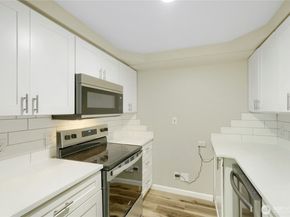 2700 4th Avenue 301, Seattle WA 98121