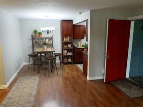 16817 Larch Way E105, Lynnwood WA 98037