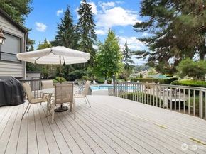10840 NE 35th Place 2, Bellevue WA 98004