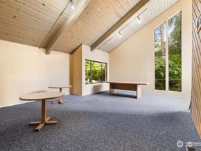 10840 NE 35th Place 2, Bellevue WA 98004