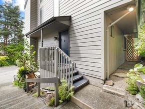 10840 NE 35th Place 2, Bellevue WA 98004