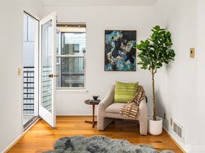 1106 18th Avenue, Seattle WA 98122