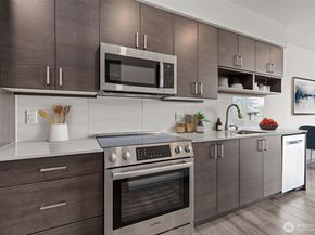 11903 NE 128th Street 505, Kirkland WA 98034