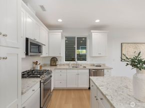 12317 23rd Drive SE 7, Everett WA 98208