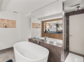 1958 Harvard Avenue E 201, Seattle WA 98102