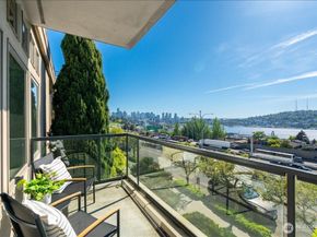 1958 Harvard Avenue E 201, Seattle WA 98102