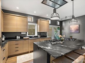 1958 Harvard Avenue E 201, Seattle WA 98102