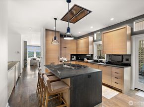 1958 Harvard Avenue E 201, Seattle WA 98102
