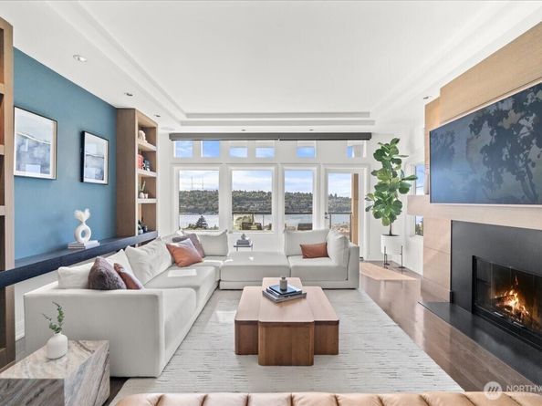 1958 Harvard Avenue E 201, Seattle WA 98102