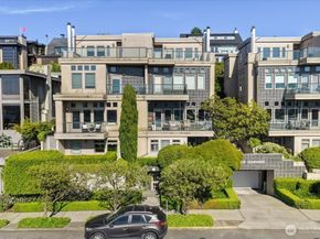 1958 Harvard Avenue E 201, Seattle WA 98102