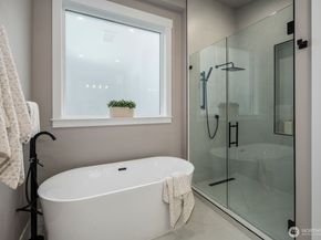 5012 114th Avenue NE, Kirkland WA 98033