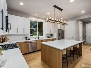 5012 114th Avenue NE, Kirkland WA 98033